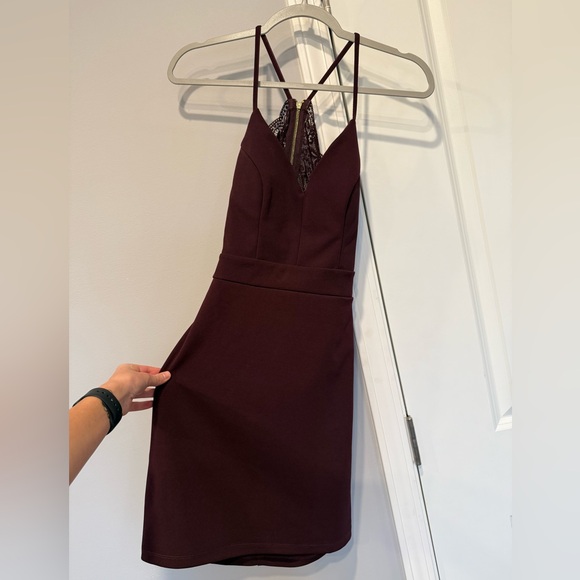 Lace Bodycon Dress - Picture 1 of 4